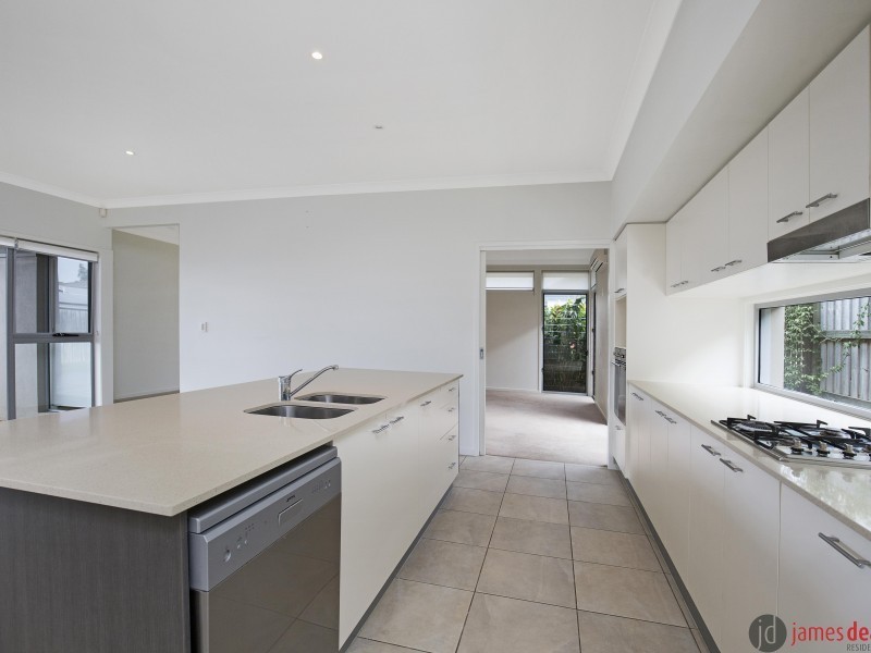 32 Macquarie Street, Wakerley QLD 4154