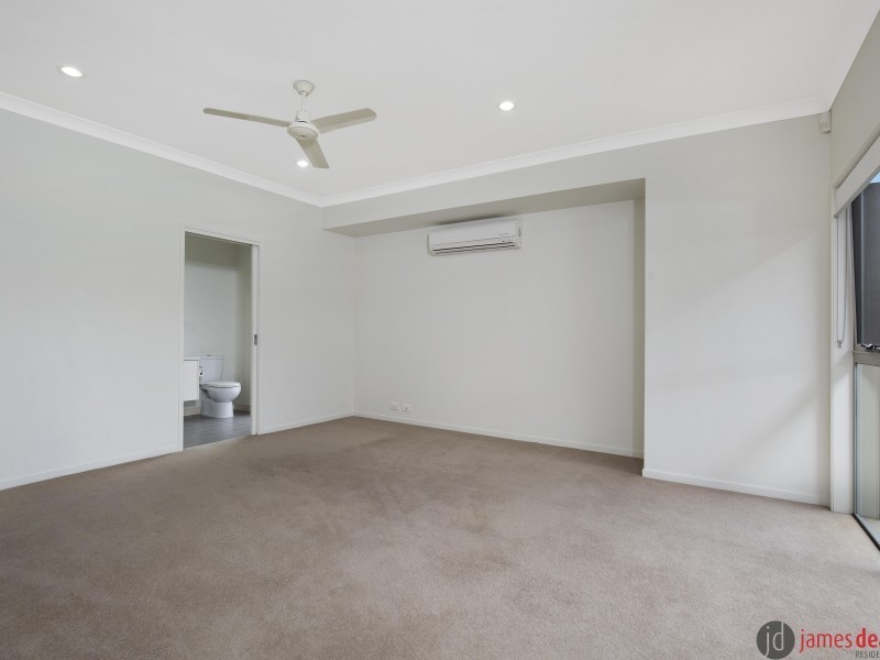 32  Macquarie Street, Wakerley QLD 4154