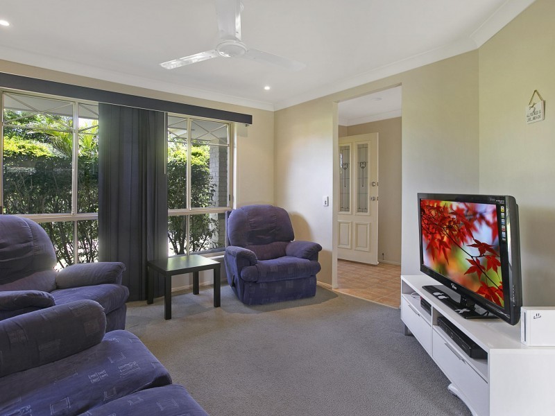 16 Caladium Street, Wakerley QLD 4154