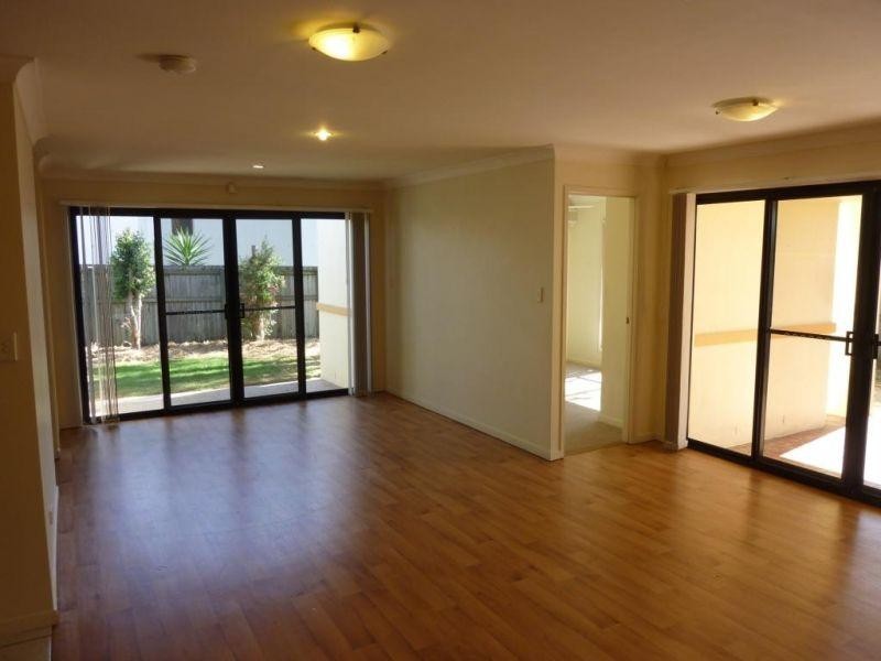 25/74 Plaza Street, Wynnum West QLD 4178