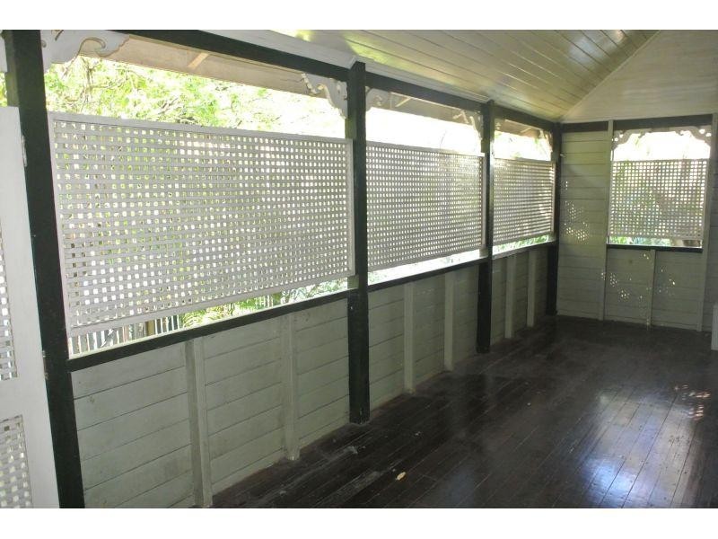 2212 Wynnum Road, Wynnum QLD 4178