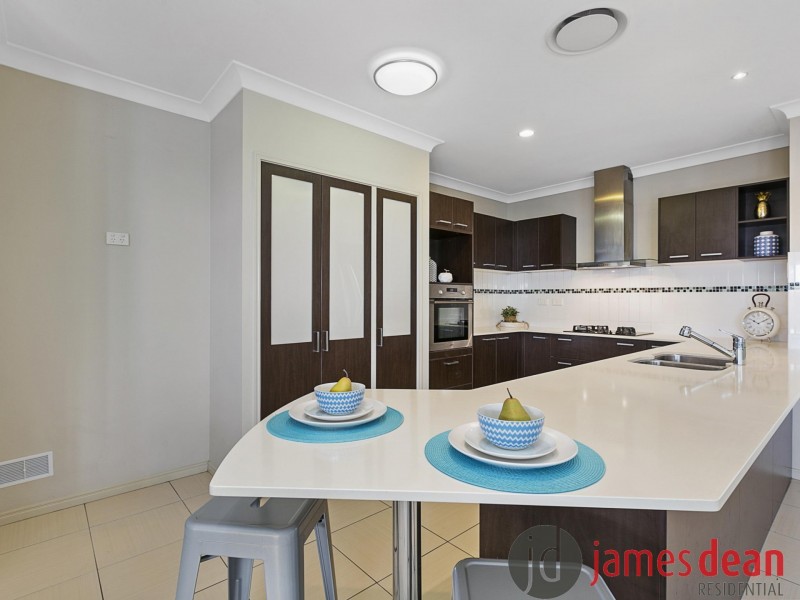 36 Balgowlah Street, Wakerley QLD 4154