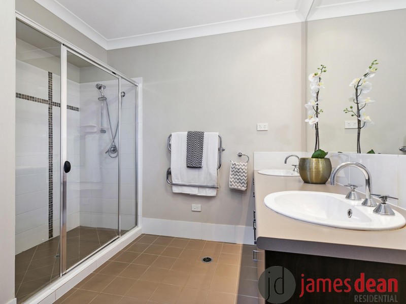 36 Balgowlah Street, Wakerley QLD 4154