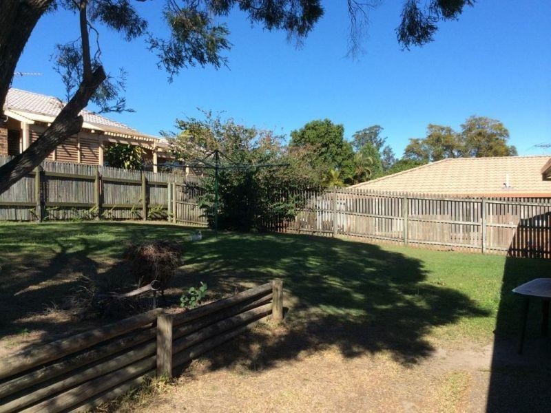 14 Plaza Street, Wynnum West QLD 4178