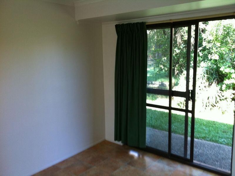 14 Plaza Street, Wynnum West QLD 4178