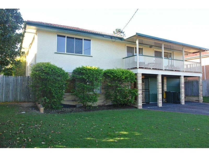 61 Ludwick Street, Cannon Hill QLD 4170