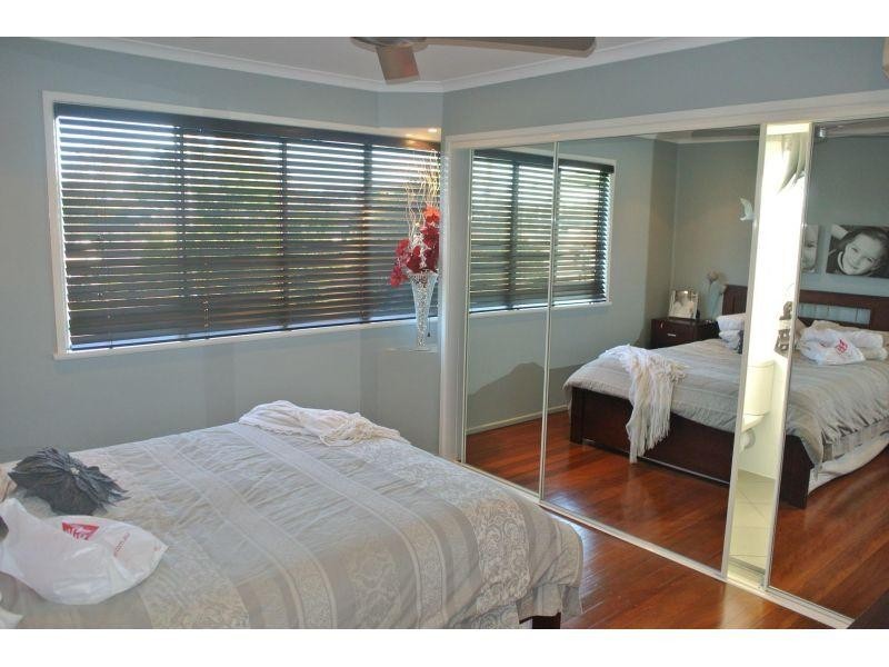 61 Ludwick Street, Cannon Hill QLD 4170