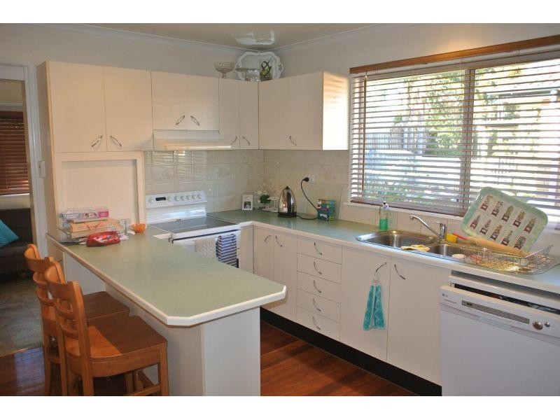 61 Ludwick Street, Cannon Hill QLD 4170