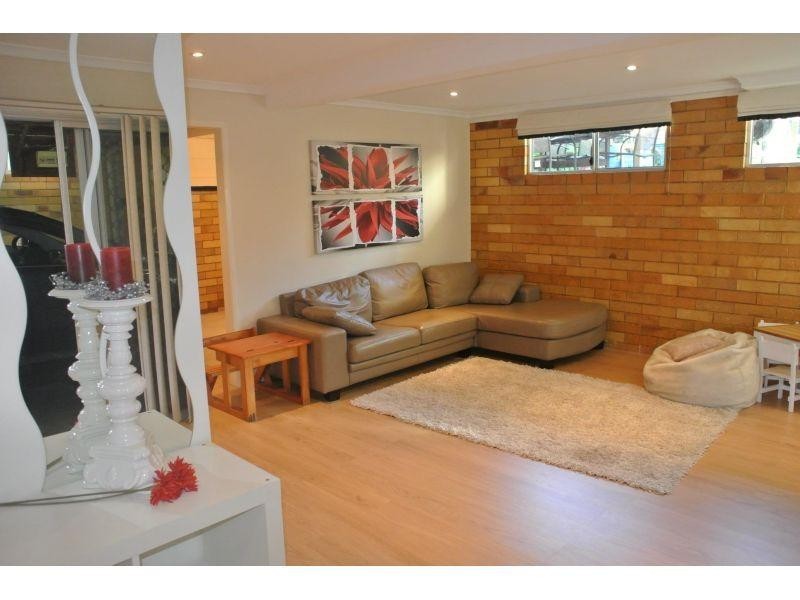 61 Ludwick Street, Cannon Hill QLD 4170