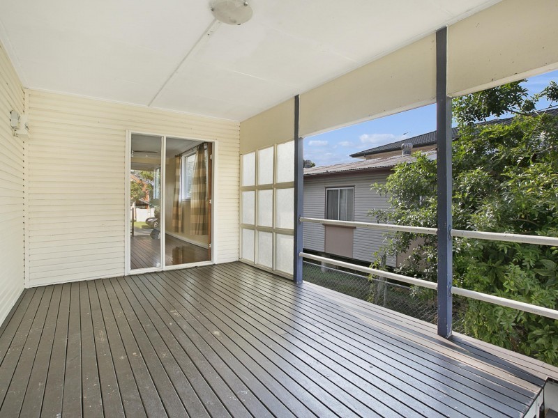 96 Thomas Street, Birkdale QLD 4159