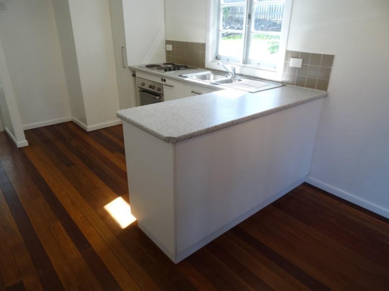 31 Raeburn Street, Manly QLD 4179