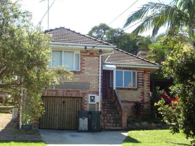 31 Raeburn Street, Manly QLD 4179