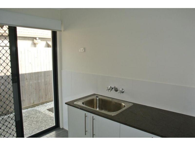 11 Higgs Circuit, Wynnum West QLD 4178