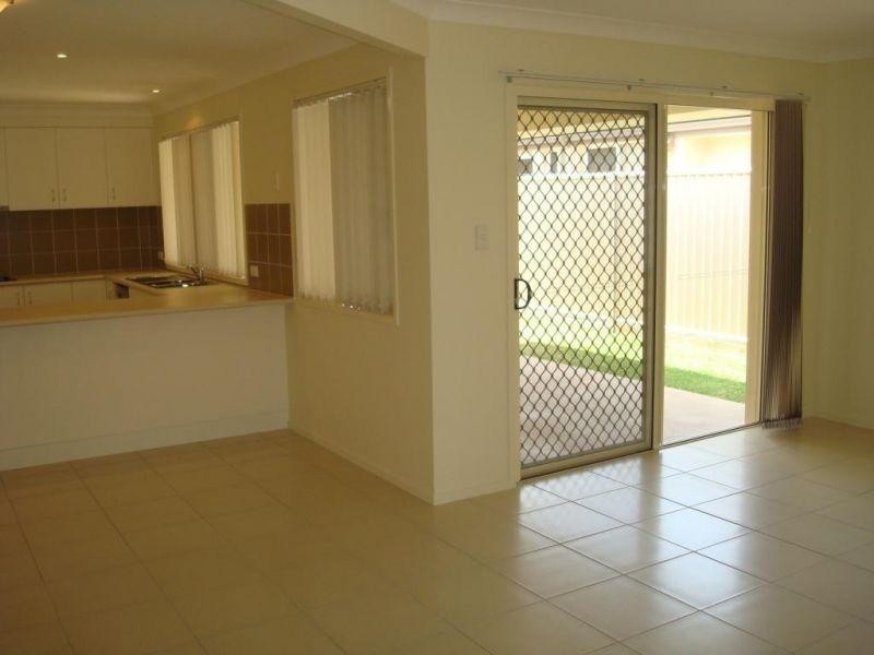 116 Ropley Road, Wynnum West QLD 4178