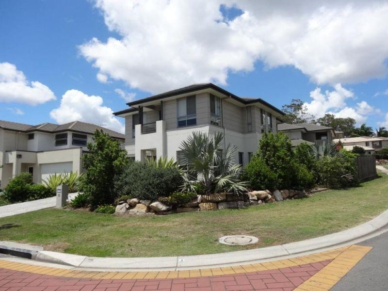 68 Highland Crescent, Belmont QLD 4153