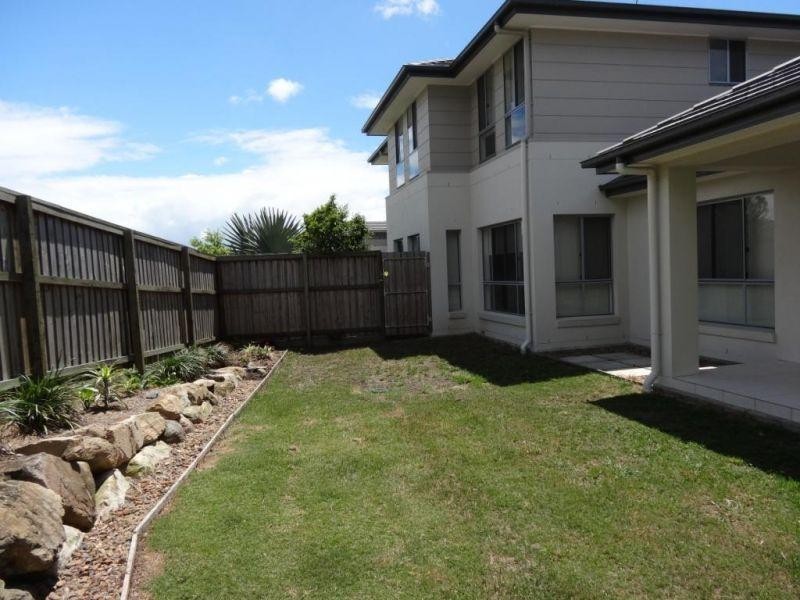 68 Highland Crescent, Belmont QLD 4153