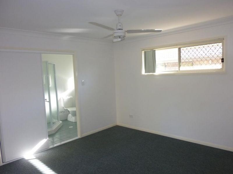 50 Wirra Circuit, Wynnum West QLD 4178