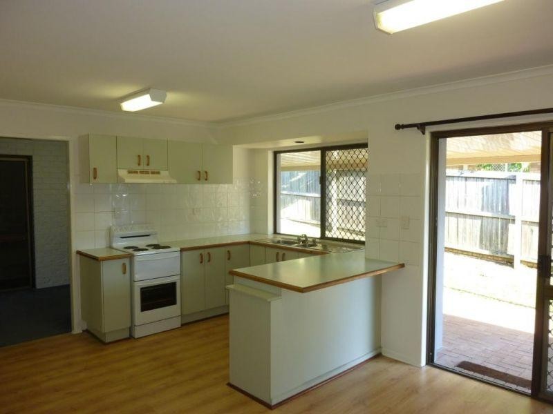 2 Rechner Street, Belmont QLD 4153