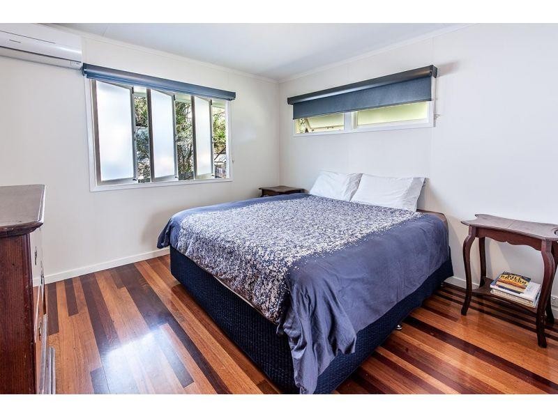 73  Mingera Street, Mansfield QLD 4122