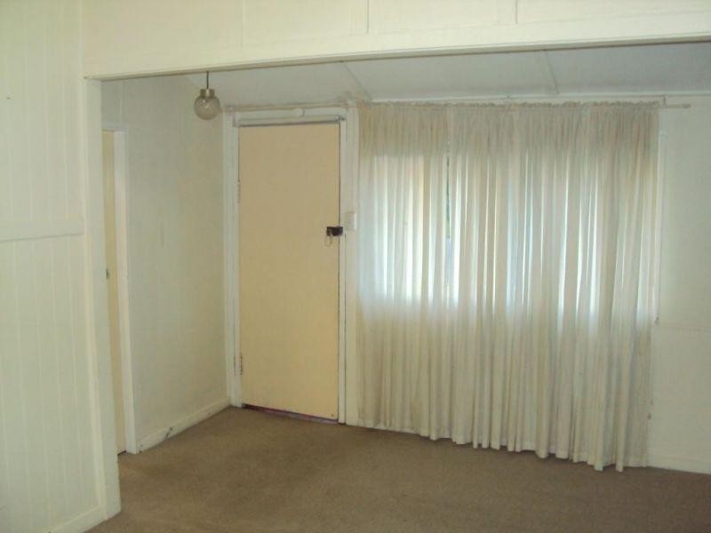 12 Alexander Street, Lota QLD 4179