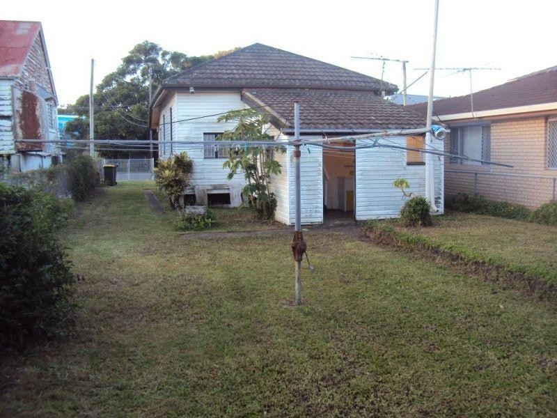 12 Alexander Street, Lota QLD 4179