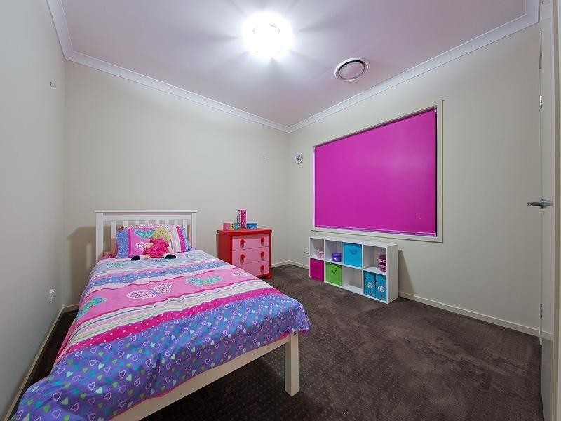 8 McMullan Close, Gumdale QLD 4154