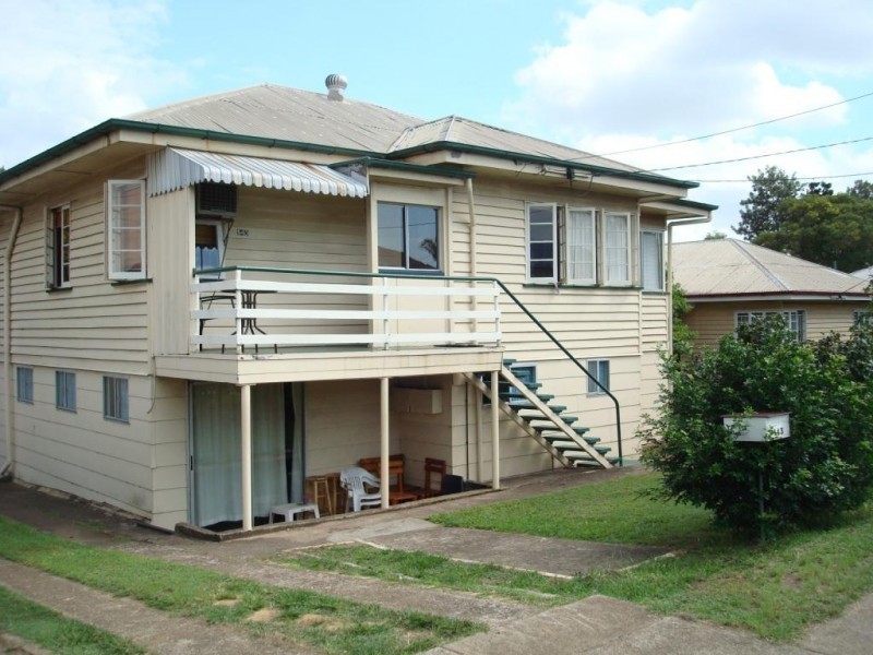 143 Manly  Road, Manly West QLD 4179