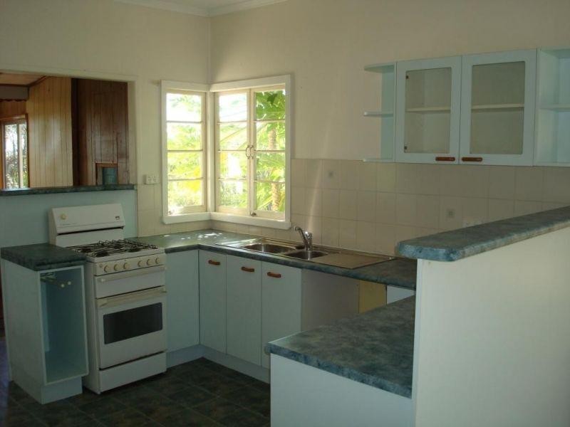 143 Manly  Road, Manly West QLD 4179