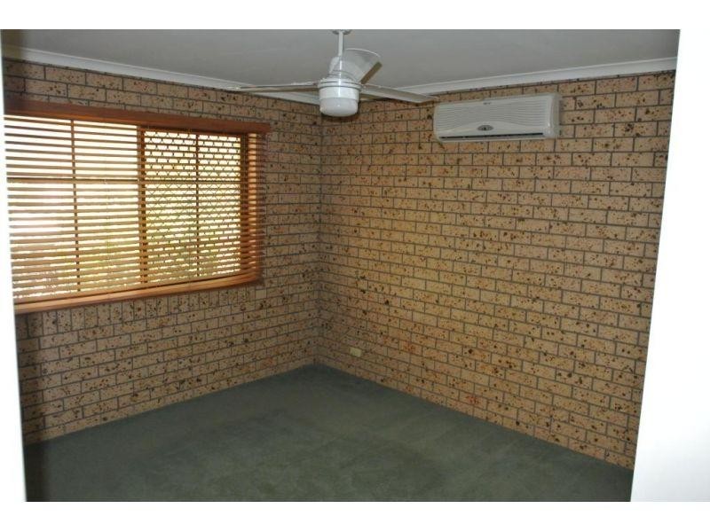 38 Twynam Street, Belmont QLD 4153