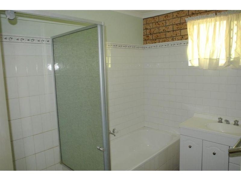 38 Twynam Street, Belmont QLD 4153