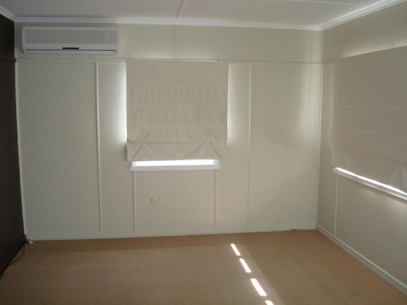 33 Gordon Parade, Manly QLD 4179