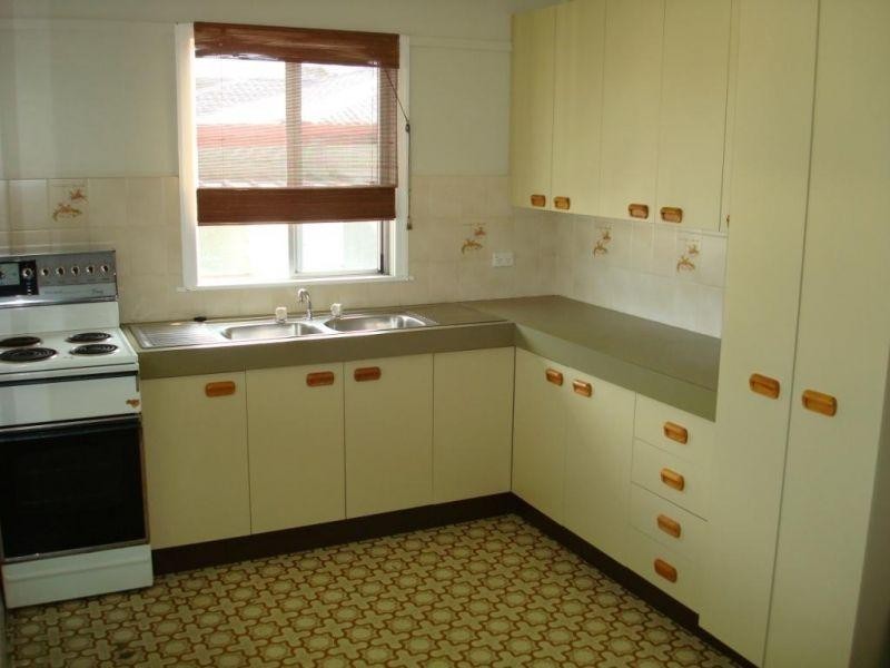 33 Gordon Parade, Manly QLD 4179