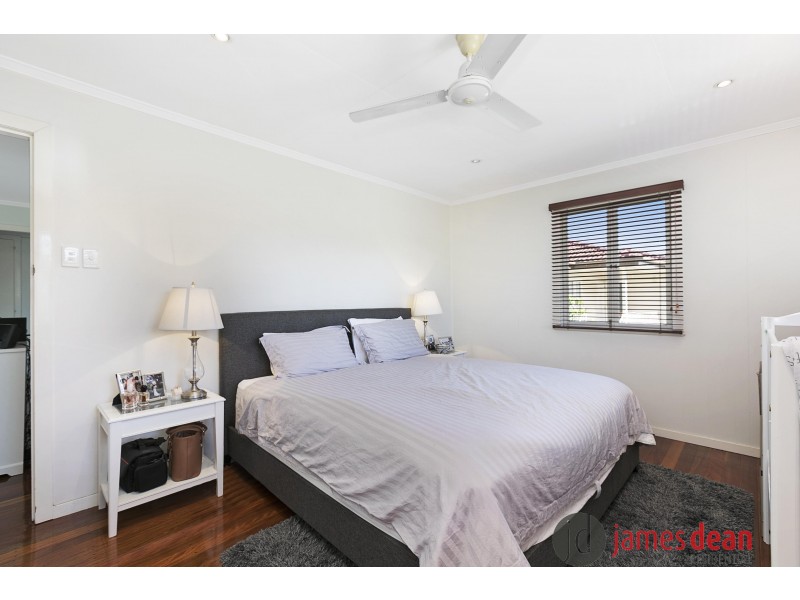 4 Enfield Street, Mount Gravatt East QLD 4122