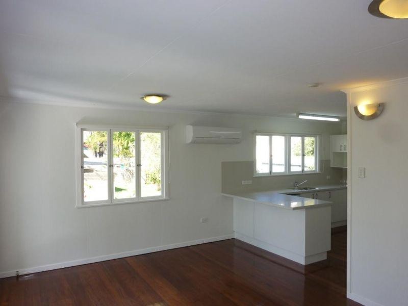 4 Enfield Street, Mount Gravatt East QLD 4122