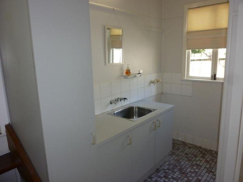 4 Enfield Street, Mount Gravatt East QLD 4122