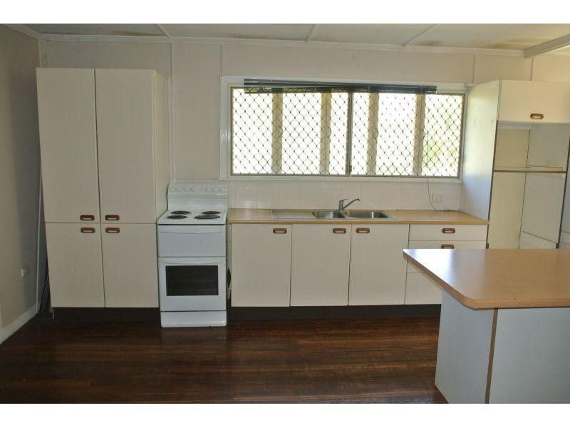 172 Wondall Road, Wynnum West QLD 4178
