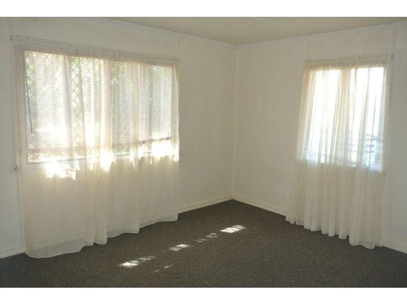 172 Wondall Road, Wynnum West QLD 4178
