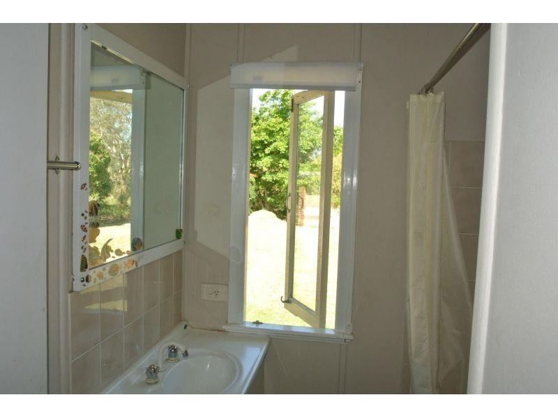 172 Wondall Road, Wynnum West QLD 4178