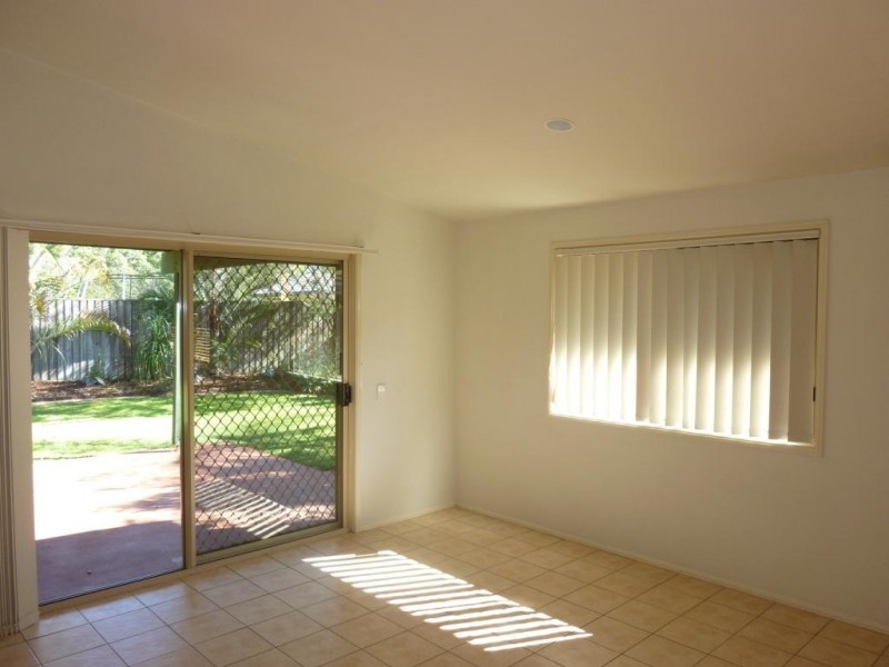 61 Matthews Way, Wakerley QLD 4154