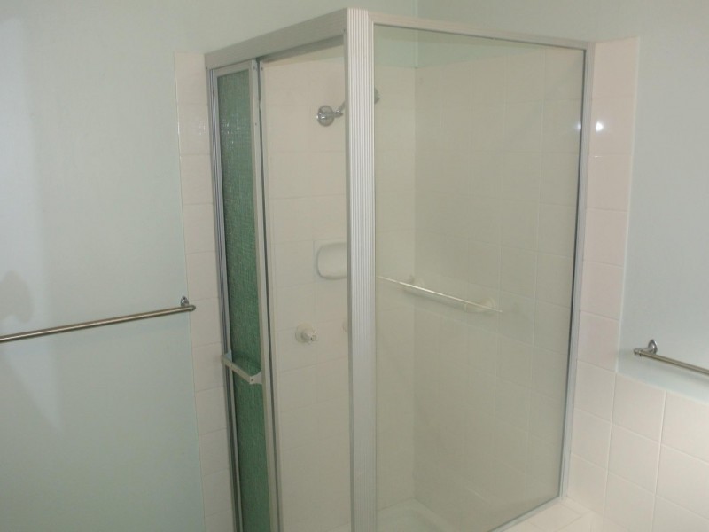 17 Manly Road, Manly QLD 4179