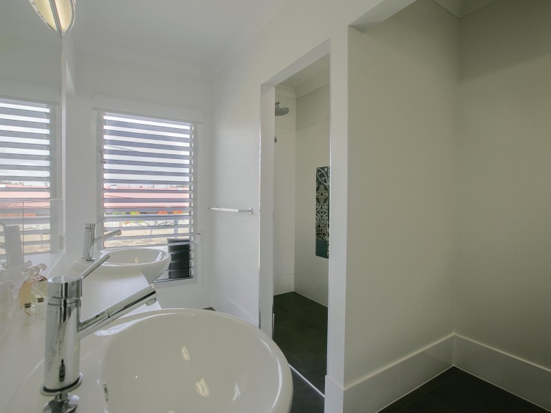 79 Bainbridge Street West, Ormiston QLD 4160
