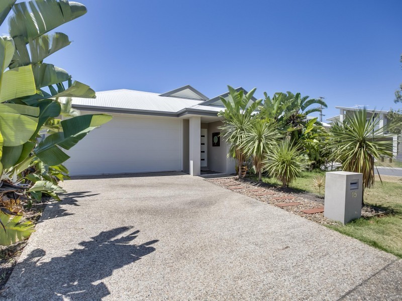 15 Treetop Place, Manly West QLD 4179