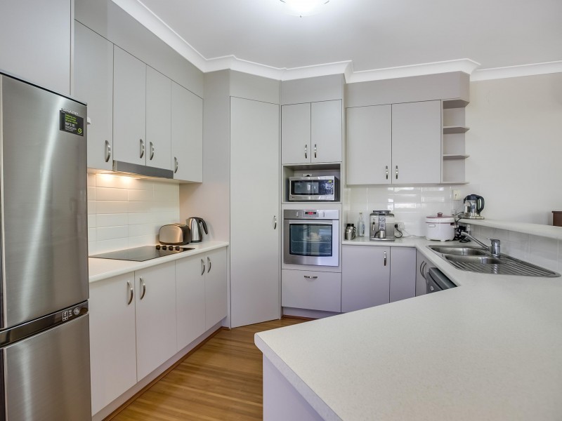 15 Treetop Place, Manly West QLD 4179