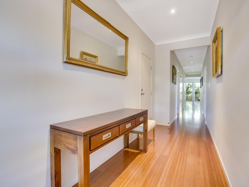 15 Treetop Place, Manly West QLD 4179