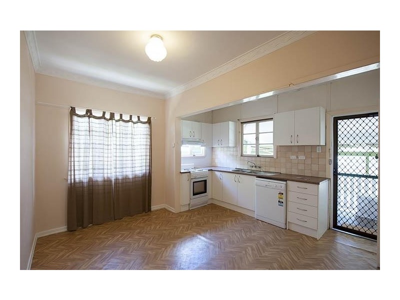 90 Solar Street, Coorparoo QLD 4151