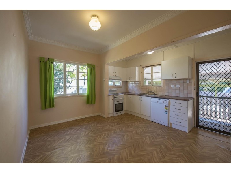 90 Solar Street, Coorparoo QLD 4151