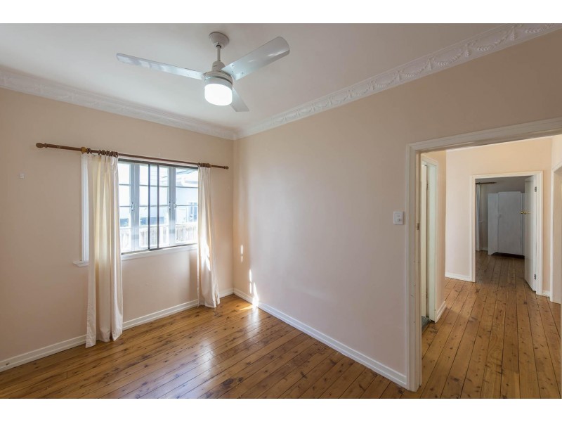 90 Solar Street, Coorparoo QLD 4151