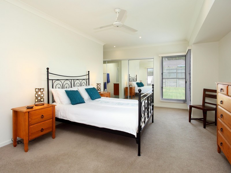 69 Mossvale Drive, Wakerley QLD 4154