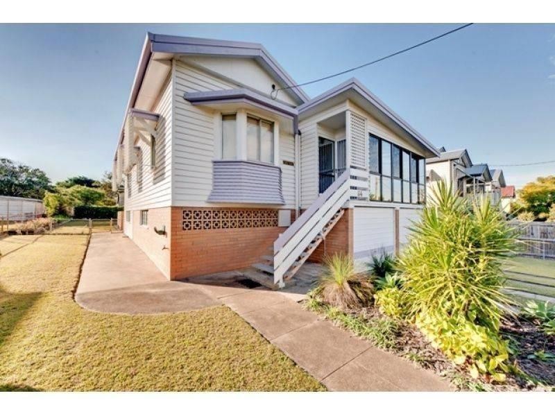 64 Armstrong Road, Cannon Hill QLD 4170