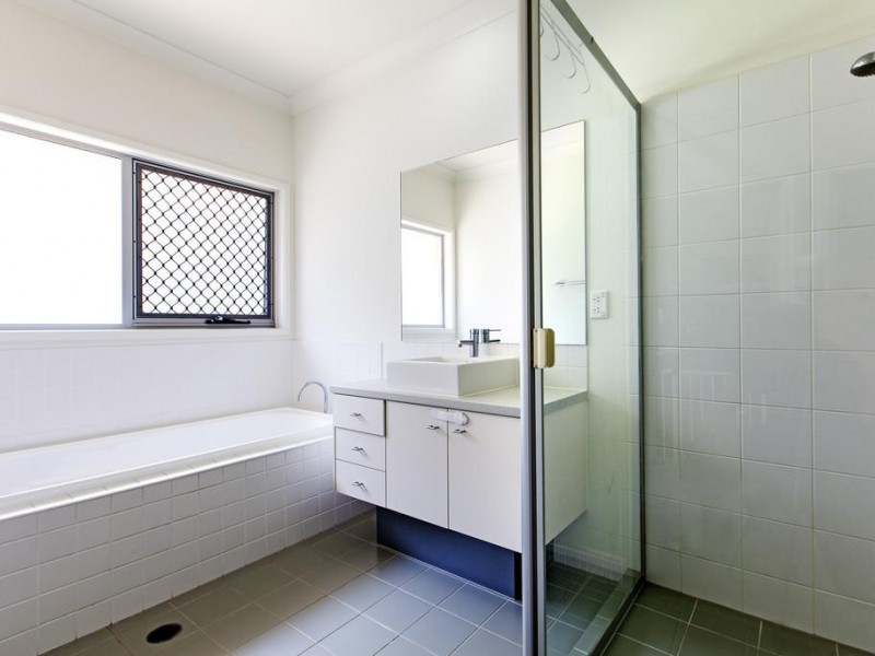 20 Franklin Street, Wakerley QLD 4154